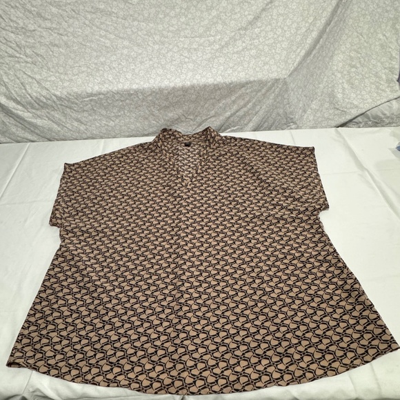 woman blouse brown with black pattern design brand shein size 2xl - Picture 2 of 5